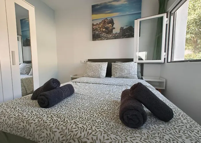 Διαμέρισμα Cozy In *